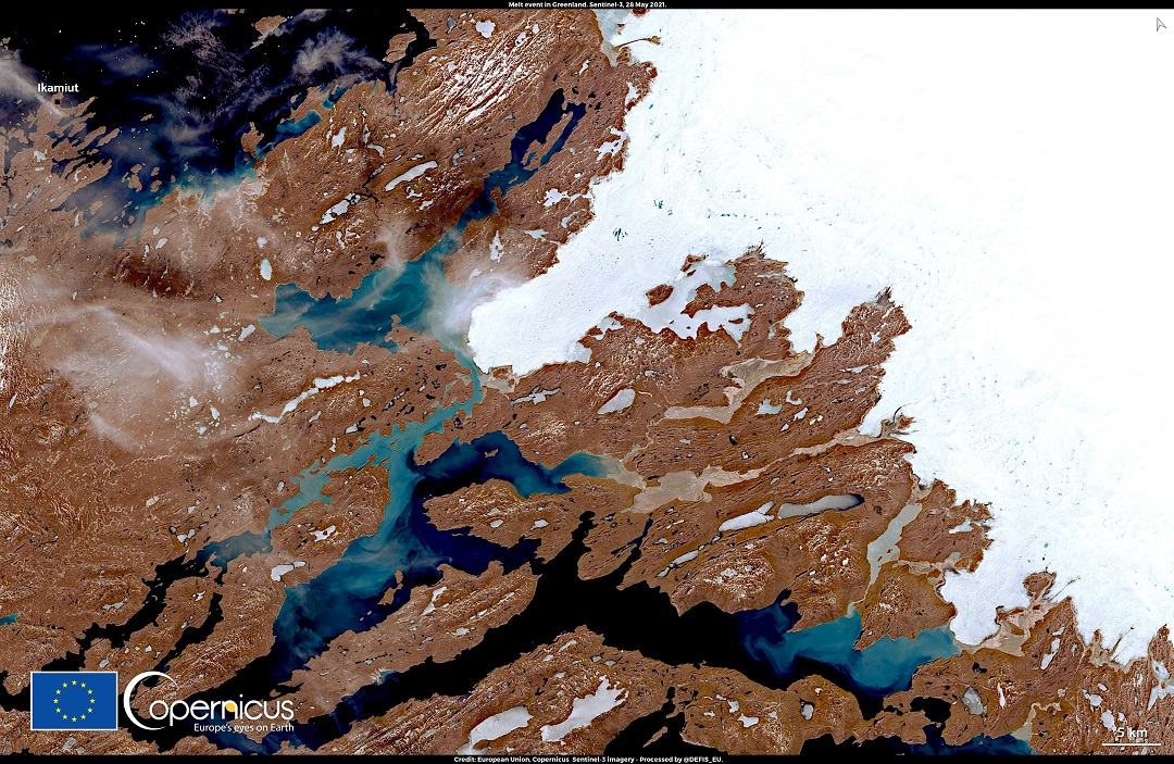 Satellitenbild vom Nordenskiöld-Gletscher entlang der Westküste Grönlands.