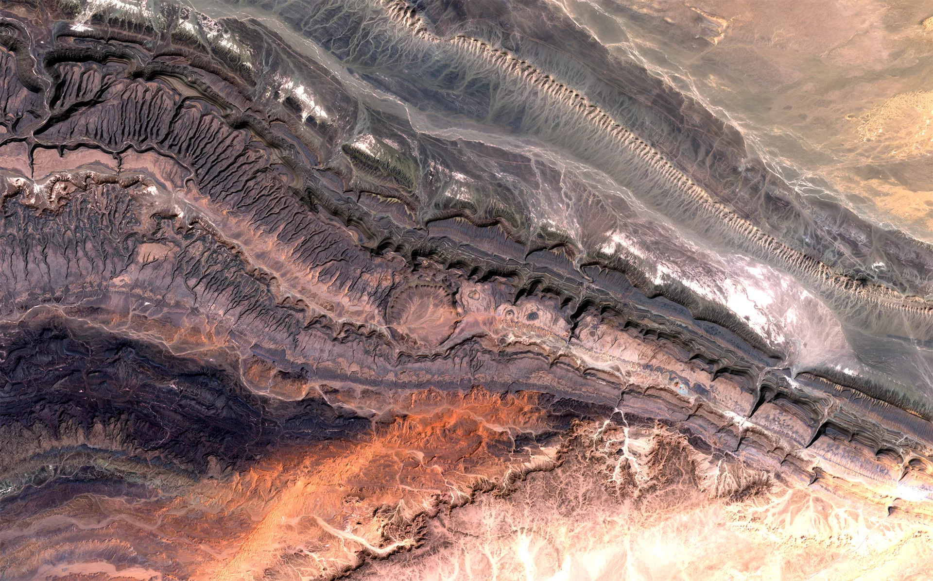 Satellitenbild Quarkziz Crater