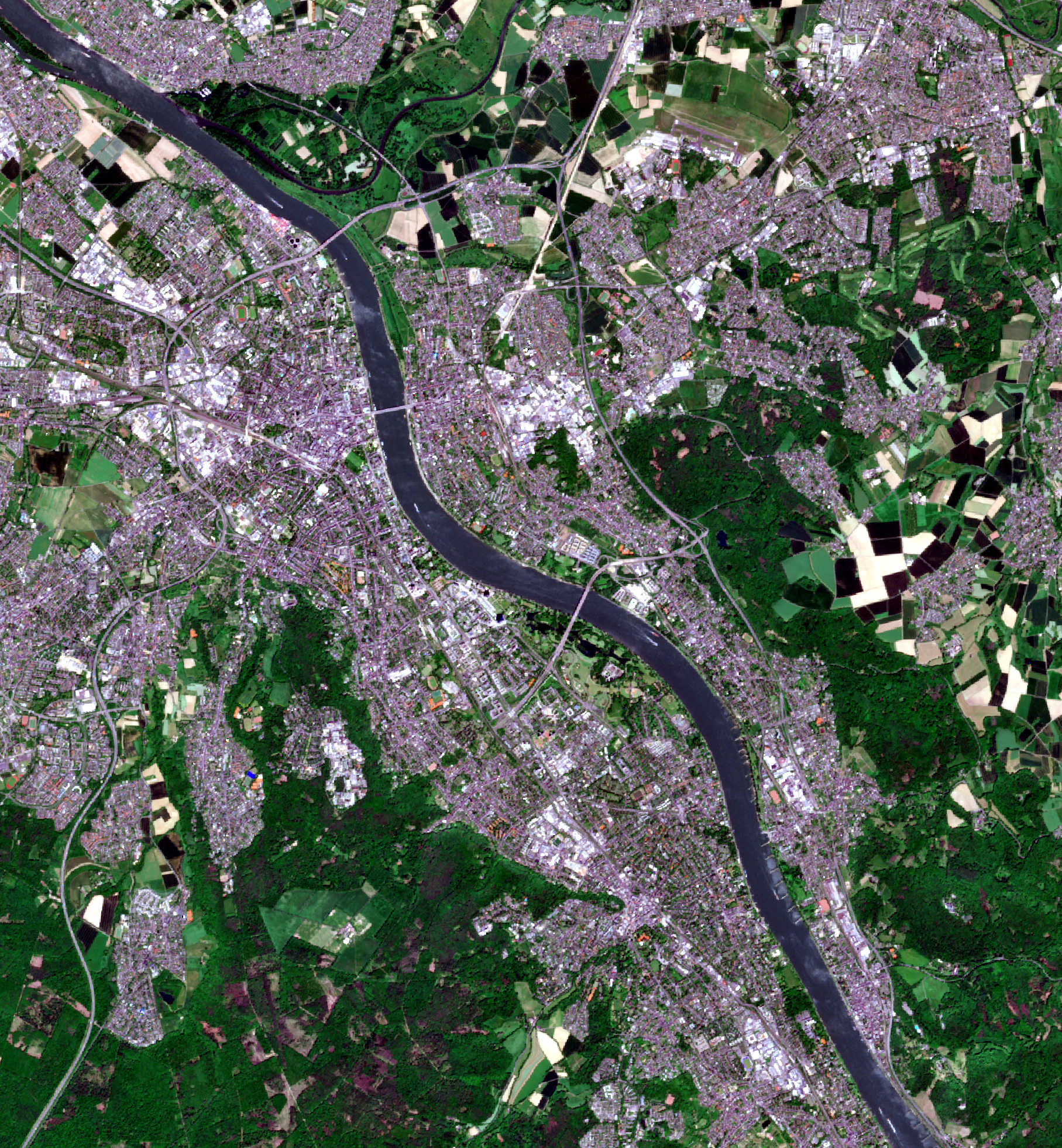 Credit: ESA, Copernicus Sentinel-2 (2021), verarbeitet durch das Bundesamt für Kartographie und Geodäsie (BKG)